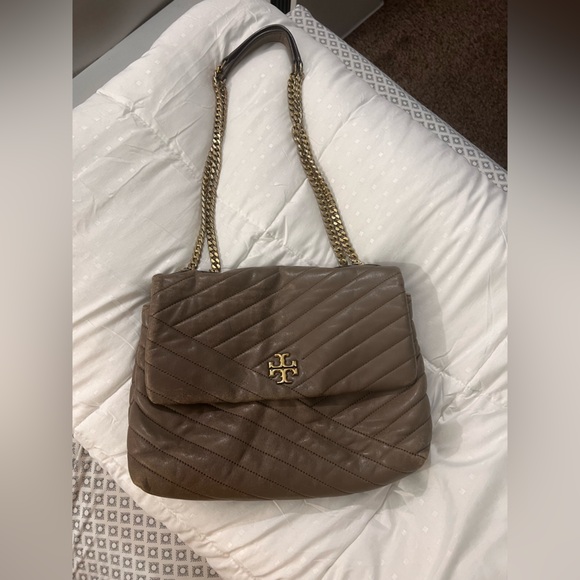 Tory Burch Kira Chevron Convertible Shoulder Bag - Picture 1 of 12